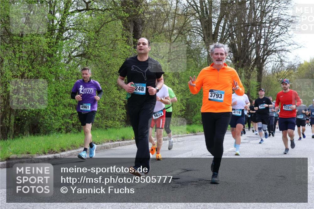 12.04.2026 - 45. Internationalen Wilhelmsburger Insellauf Yannick Fuchs http://msf.ph/oto/9505777 12.04.2026 12:58:16 Laufen 4961, 248, 5624, 3793, 4116, 5454, 532, 4102 meine-sportfotos.de