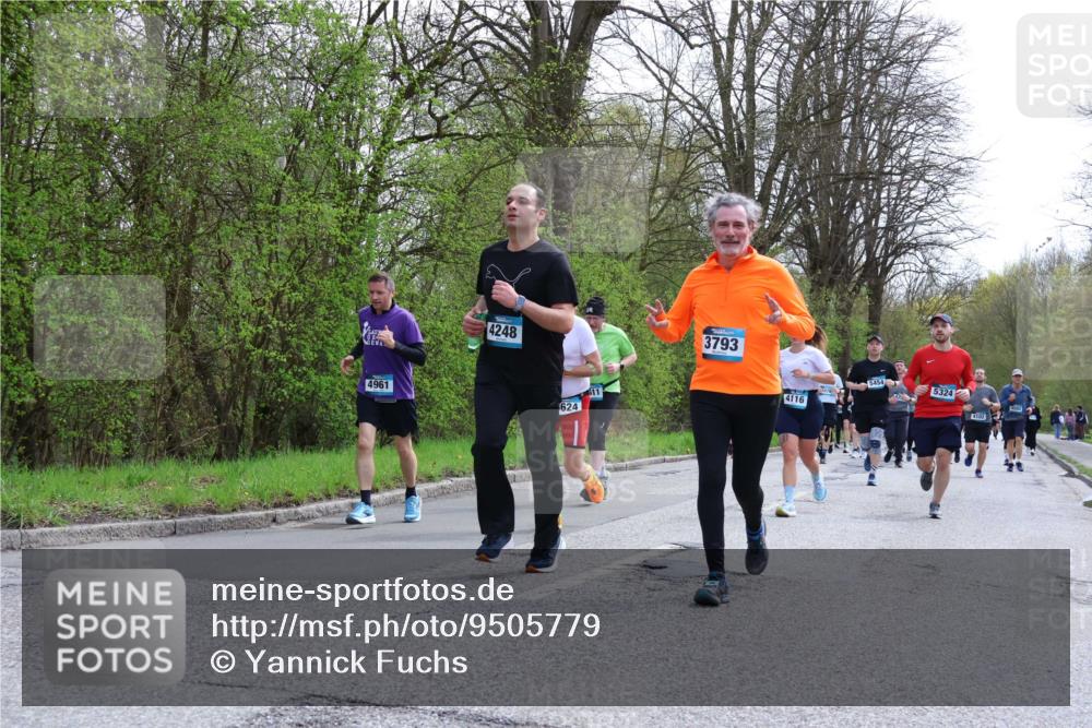 12.04.2026 - 45. Internationalen Wilhelmsburger Insellauf Yannick Fuchs http://msf.ph/oto/9505779 12.04.2026 12:58:16 Laufen 4961, 4248, 624, 11, 3793, 4116, 5324, 3076, 4102 meine-sportfotos.de