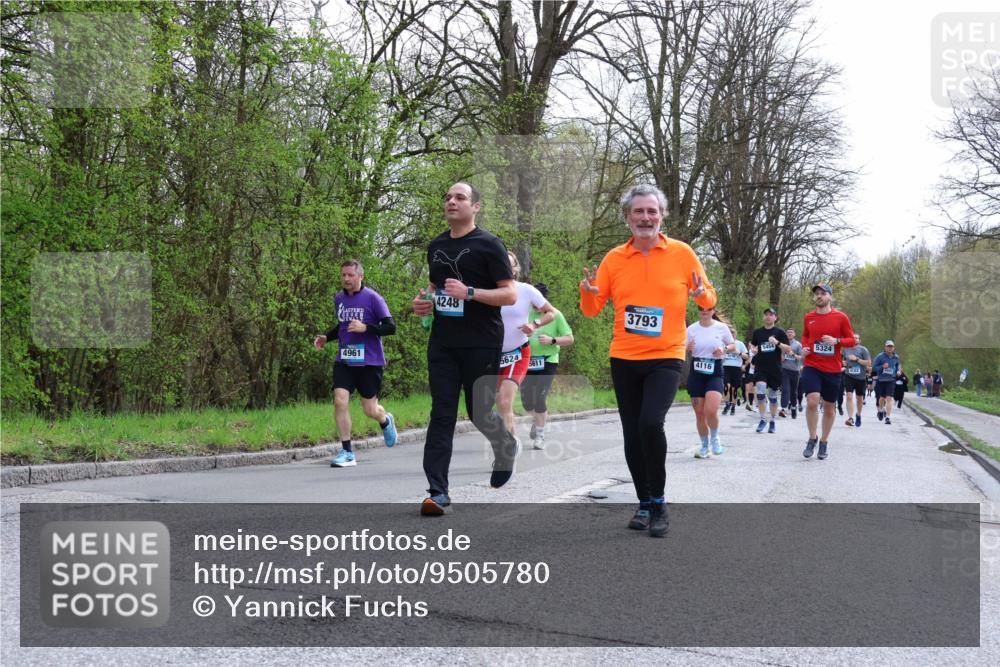 12.04.2026 - 45. Internationalen Wilhelmsburger Insellauf Yannick Fuchs http://msf.ph/oto/9505780 12.04.2026 12:58:16 Laufen 4961, 4248, 5624, 5611, 3793, 4116, 5454, 5324, 4102 meine-sportfotos.de
