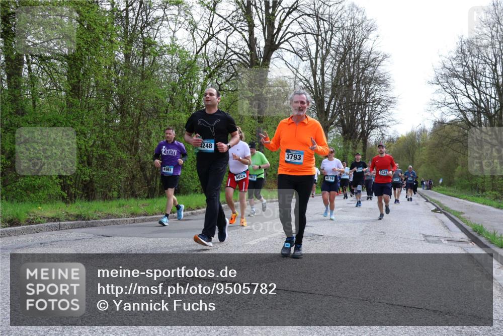 12.04.2026 - 45. Internationalen Wilhelmsburger Insellauf Yannick Fuchs http://msf.ph/oto/9505782 12.04.2026 12:58:17 Laufen 4961, 4248, 5624, 5611, 3793, 4116, 5324 meine-sportfotos.de
