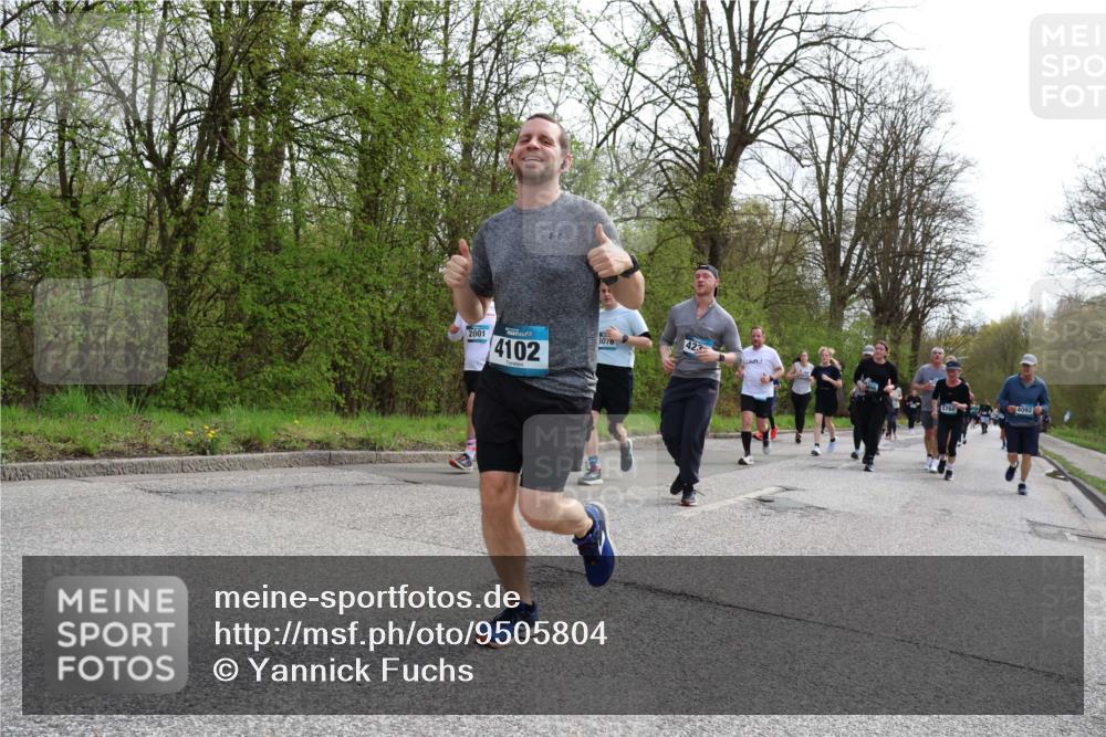 12.04.2026 - 45. Internationalen Wilhelmsburger Insellauf Yannick Fuchs http://msf.ph/oto/9505804 12.04.2026 12:58:22 Laufen 2001, 4102, 423, 3076 meine-sportfotos.de