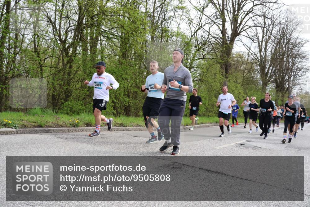 12.04.2026 - 45. Internationalen Wilhelmsburger Insellauf Yannick Fuchs http://msf.ph/oto/9505808 12.04.2026 12:58:23 Laufen 2001, 307, 4011, 3866, 5760 meine-sportfotos.de