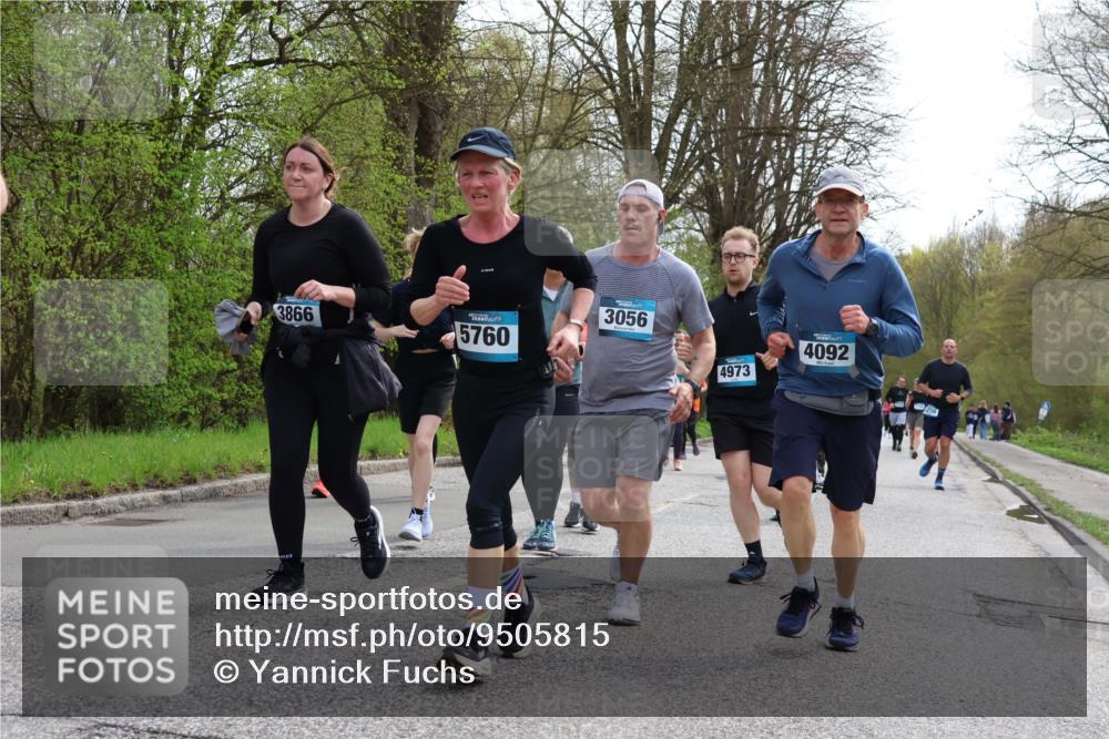 12.04.2026 - 45. Internationalen Wilhelmsburger Insellauf Yannick Fuchs http://msf.ph/oto/9505815 12.04.2026 12:58:25 Laufen 3866, 5760, 3056, 4973, 4092 meine-sportfotos.de