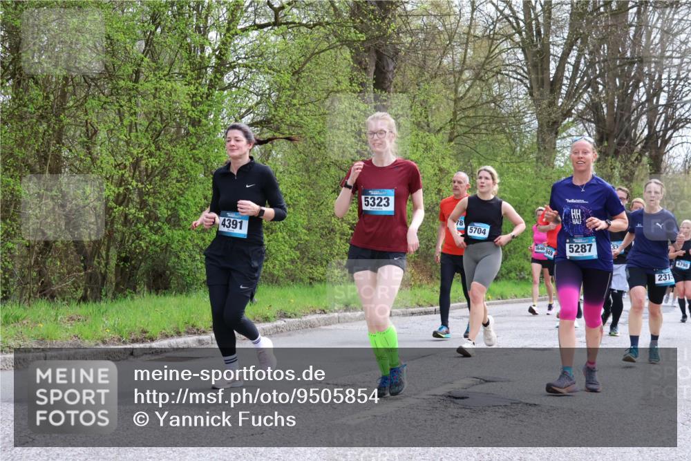 12.04.2026 - 45. Internationalen Wilhelmsburger Insellauf Yannick Fuchs http://msf.ph/oto/9505854 12.04.2026 12:58:34 Laufen 4391, 5323, 78, 5704, 5646, 5287, 33, 949, 231, 4798 meine-sportfotos.de