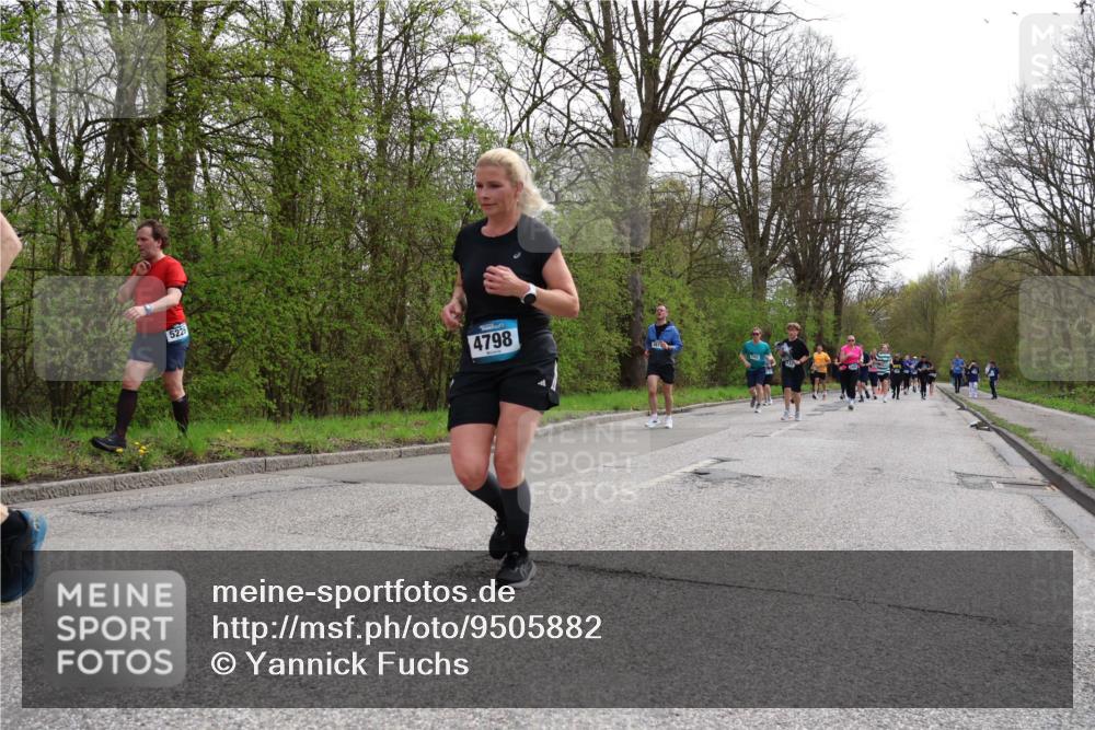 12.04.2026 - 45. Internationalen Wilhelmsburger Insellauf Yannick Fuchs http://msf.ph/oto/9505882 12.04.2026 12:58:40 Laufen 5226, 4798 meine-sportfotos.de