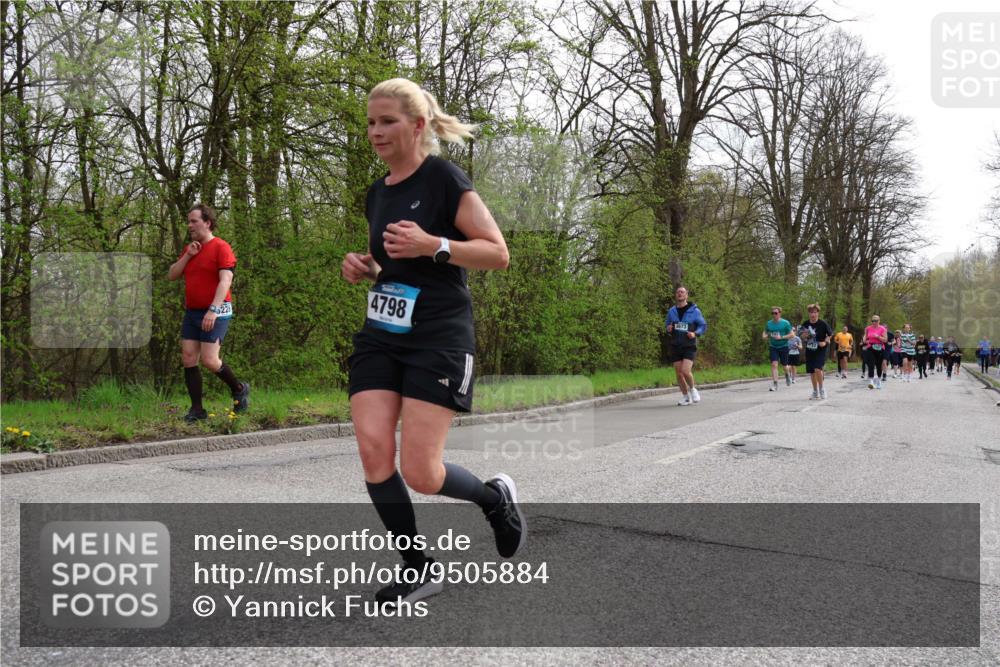12.04.2026 - 45. Internationalen Wilhelmsburger Insellauf Yannick Fuchs http://msf.ph/oto/9505884 12.04.2026 12:58:40 Laufen 226, 4798, 3673 meine-sportfotos.de