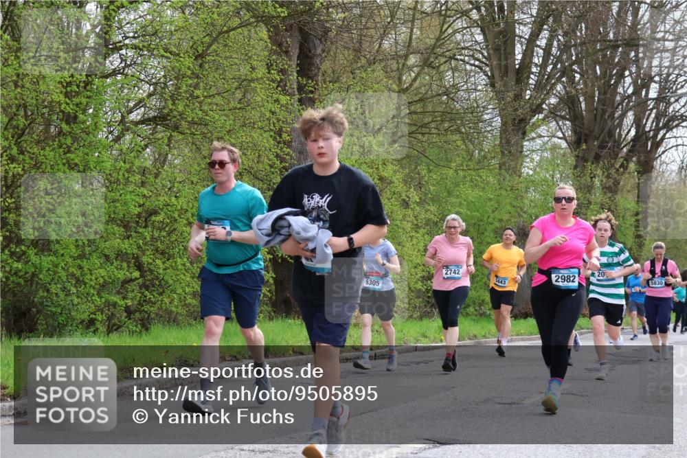 12.04.2026 - 45. Internationalen Wilhelmsburger Insellauf Yannick Fuchs http://msf.ph/oto/9505895 12.04.2026 12:58:43 Laufen 5305, 2742, 5443, 2982, 20, 5830 meine-sportfotos.de