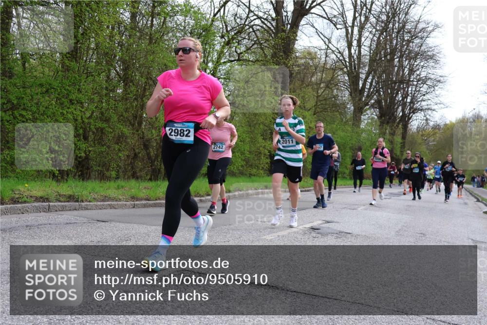 12.04.2026 - 45. Internationalen Wilhelmsburger Insellauf Yannick Fuchs http://msf.ph/oto/9505910 12.04.2026 12:58:46 Laufen 2982, 2011, 2742, 57, 5830, 4280 meine-sportfotos.de