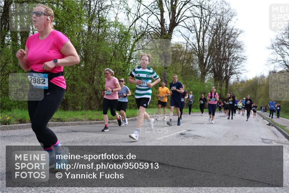 12.04.2026 - 45. Internationalen Wilhelmsburger Insellauf Yannick Fuchs http://msf.ph/oto/9505913 12.04.2026 12:58:46 Laufen 2982, 2742, 5305 meine-sportfotos.de