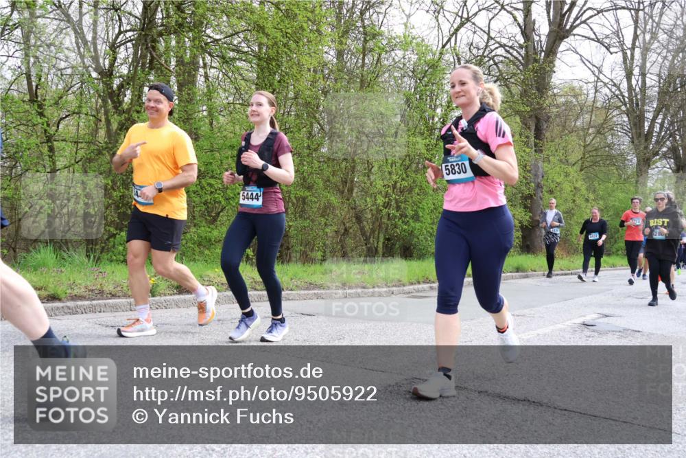 12.04.2026 - 45. Internationalen Wilhelmsburger Insellauf Yannick Fuchs http://msf.ph/oto/9505922 12.04.2026 12:58:49 Laufen 5830, 5444, 4437, 4286 meine-sportfotos.de