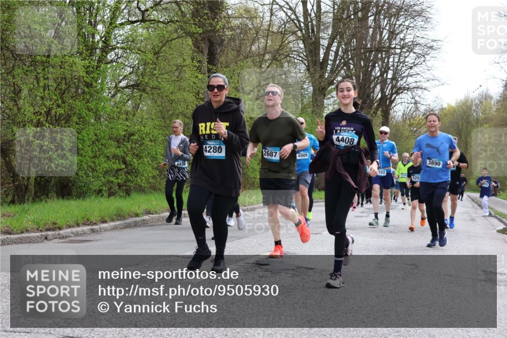 12.04.2026 - 45. Internationalen Wilhelmsburger Insellauf Yannick Fuchs http://msf.ph/oto/9505930 12.04.2026 12:58:51 Laufen 4280, 2687, 4909, 4408, 103, 520, 3890 meine-sportfotos.de