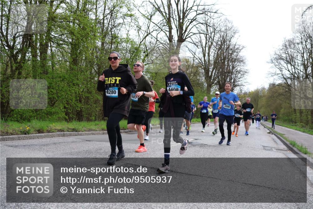12.04.2026 - 45. Internationalen Wilhelmsburger Insellauf Yannick Fuchs http://msf.ph/oto/9505937 12.04.2026 12:58:52 Laufen 4280, 2687, 4408, 3890, 2943, 2103 meine-sportfotos.de