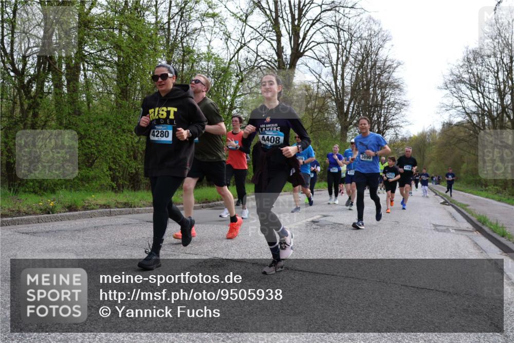 12.04.2026 - 45. Internationalen Wilhelmsburger Insellauf Yannick Fuchs http://msf.ph/oto/9505938 12.04.2026 12:58:53 Laufen 4280, 4408, 909, 2943, 210, 3890, 5203 meine-sportfotos.de