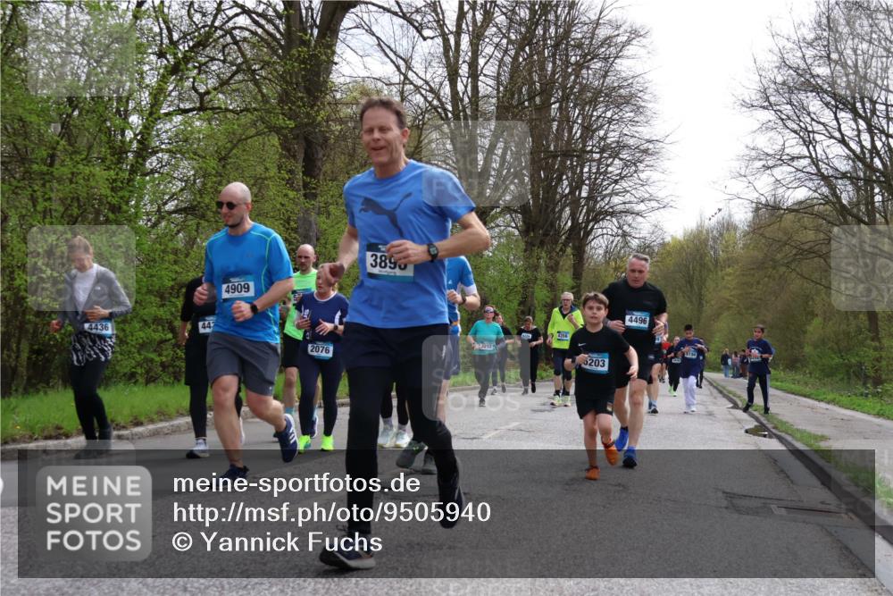 12.04.2026 - 45. Internationalen Wilhelmsburger Insellauf Yannick Fuchs http://msf.ph/oto/9505940 12.04.2026 12:58:53 Laufen 4436, 442, 4909, 2076, 389, 3292, 4356, 5203, 4496 meine-sportfotos.de