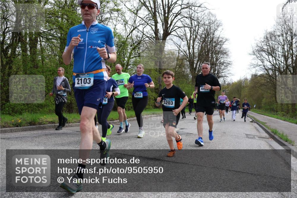 12.04.2026 - 45. Internationalen Wilhelmsburger Insellauf Yannick Fuchs http://msf.ph/oto/9505950 12.04.2026 12:58:55 Laufen 4436, 2103, 16, 5768, 2943, 5203, 44 meine-sportfotos.de