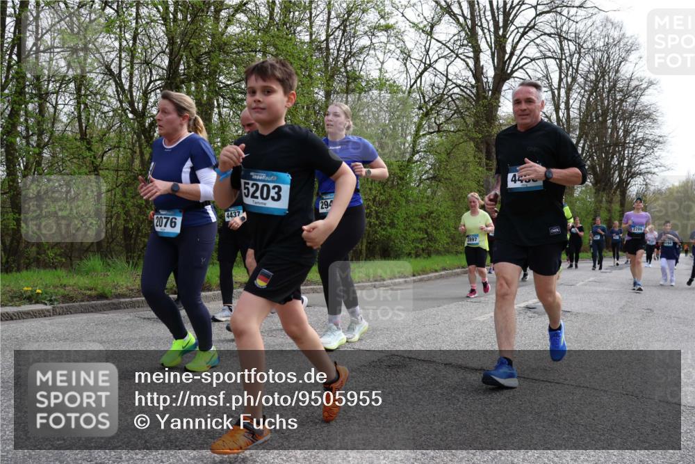 12.04.2026 - 45. Internationalen Wilhelmsburger Insellauf Yannick Fuchs http://msf.ph/oto/9505955 12.04.2026 12:58:56 Laufen 2076, 4437, 5203, 294, 2897, 445, 2289, 5194 meine-sportfotos.de