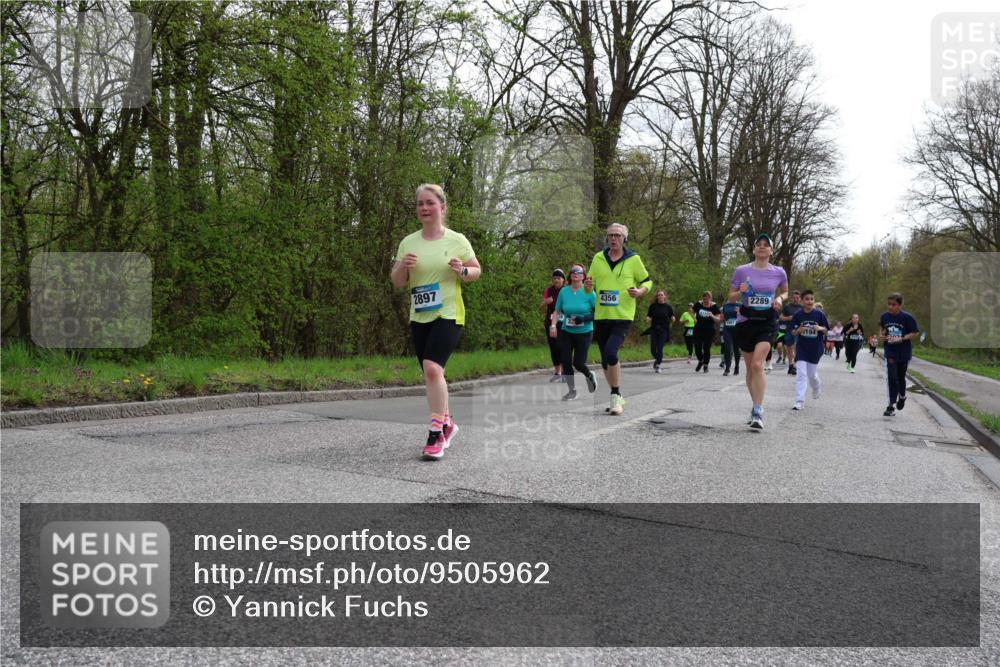 12.04.2026 - 45. Internationalen Wilhelmsburger Insellauf Yannick Fuchs http://msf.ph/oto/9505962 12.04.2026 12:58:57 Laufen 2897, 4356, 2289, 194 meine-sportfotos.de