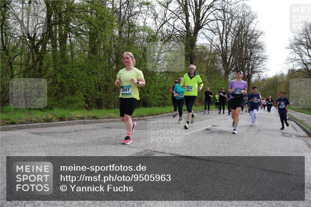 12.04.2026 - 45. Internationalen Wilhelmsburger Insellauf Yannick Fuchs http://msf.ph/oto/9505963 12.04.2026 12:58:58 Laufen 2897, 3292, 4356, 289, 5202 meine-sportfotos.de