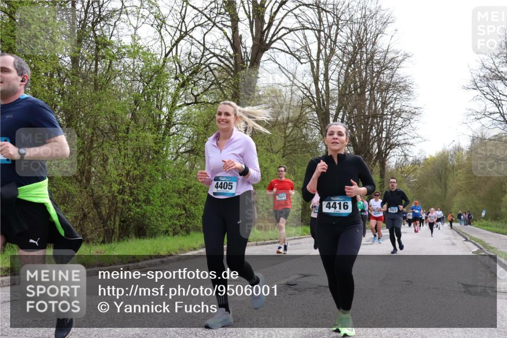 12.04.2026 - 45. Internationalen Wilhelmsburger Insellauf Yannick Fuchs http://msf.ph/oto/9506001 12.04.2026 12:59:05 Laufen 4405, 2689, 4416, 3919, 2922 meine-sportfotos.de