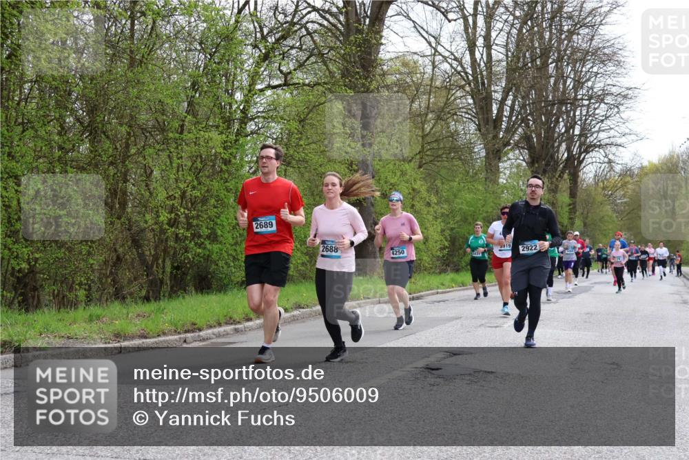 12.04.2026 - 45. Internationalen Wilhelmsburger Insellauf Yannick Fuchs http://msf.ph/oto/9506009 12.04.2026 12:59:07 Laufen 2689, 2688, 4250, 5919, 2922 meine-sportfotos.de