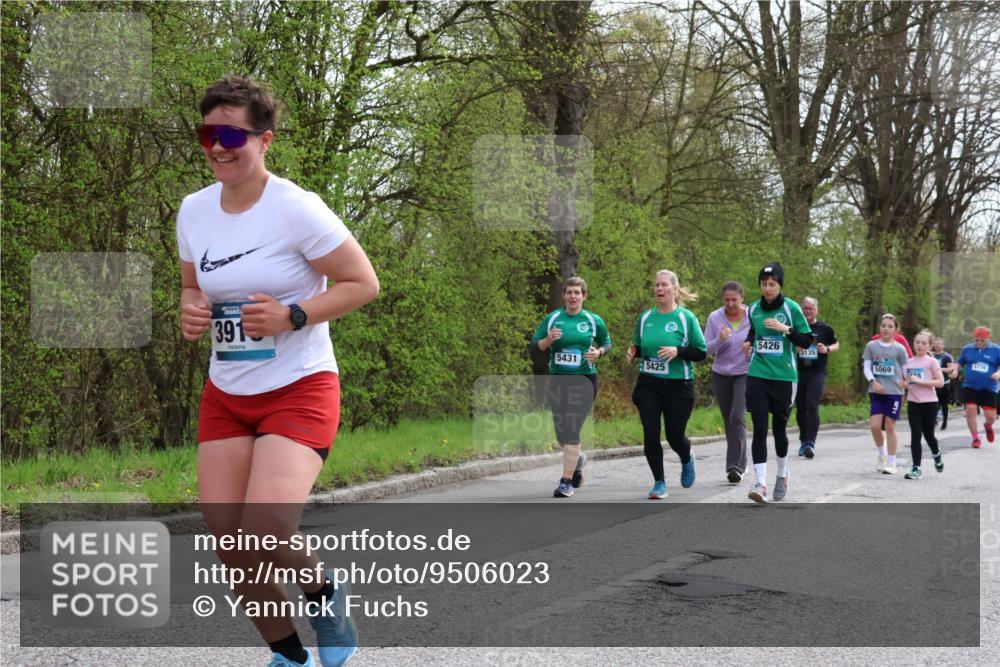 12.04.2026 - 45. Internationalen Wilhelmsburger Insellauf Yannick Fuchs http://msf.ph/oto/9506023 12.04.2026 12:59:10 Laufen 391, 5431, 5425, 5426, 3135, 5069 meine-sportfotos.de