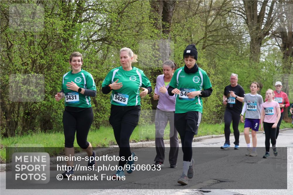 12.04.2026 - 45. Internationalen Wilhelmsburger Insellauf Yannick Fuchs http://msf.ph/oto/9506033 12.04.2026 12:59:12 Laufen 5431, 5425, 542, 3135, 5069, 5078, 2121 meine-sportfotos.de