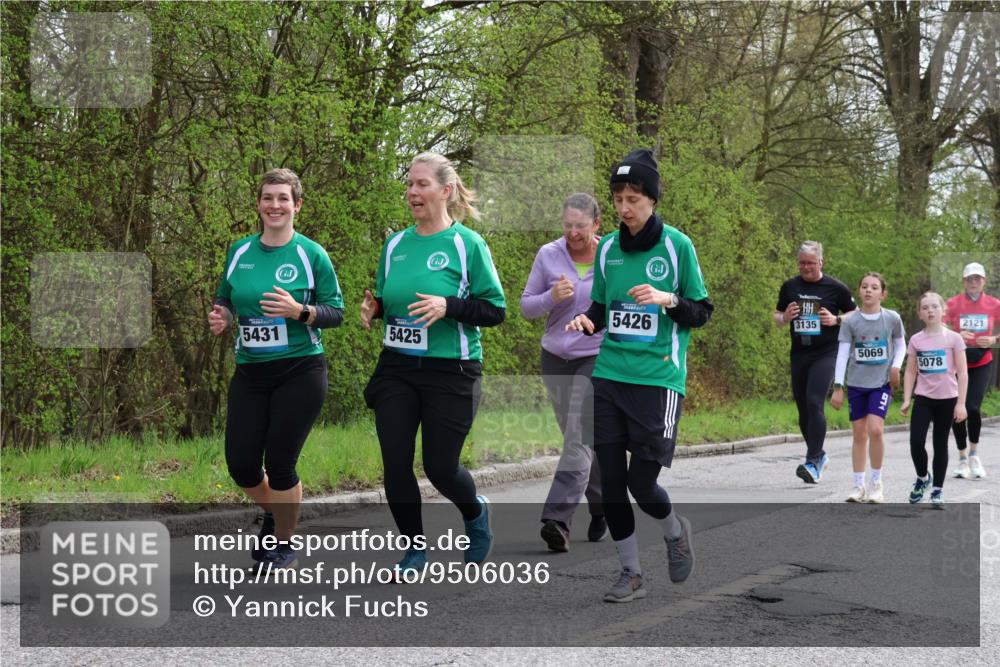 12.04.2026 - 45. Internationalen Wilhelmsburger Insellauf Yannick Fuchs http://msf.ph/oto/9506036 12.04.2026 12:59:13 Laufen 5431, 5425, 5426, 3135, 5069, 5078, 2121 meine-sportfotos.de