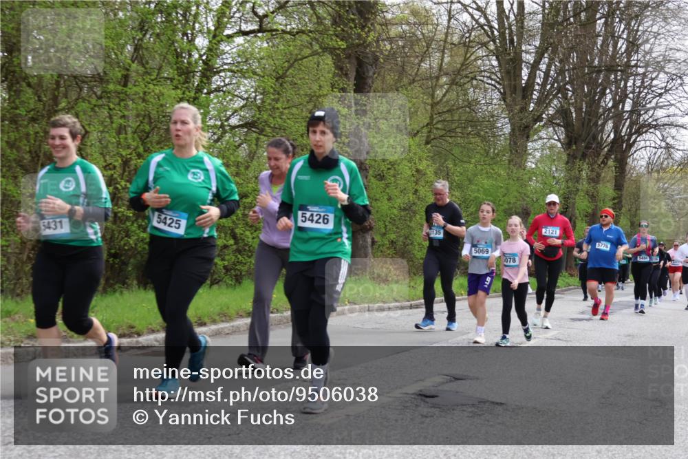 12.04.2026 - 45. Internationalen Wilhelmsburger Insellauf Yannick Fuchs http://msf.ph/oto/9506038 12.04.2026 12:59:13 Laufen 5425, 5431, 5426, 3135, 5069, 5078, 2121, 5776, 5494 meine-sportfotos.de