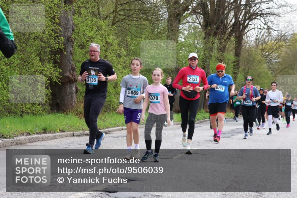 12.04.2026 - 45. Internationalen Wilhelmsburger Insellauf Yannick Fuchs http://msf.ph/oto/9506039 12.04.2026 12:59:14 Laufen 3135, 5069, 5078, 9, 2121, 5776, 292, 5494 meine-sportfotos.de