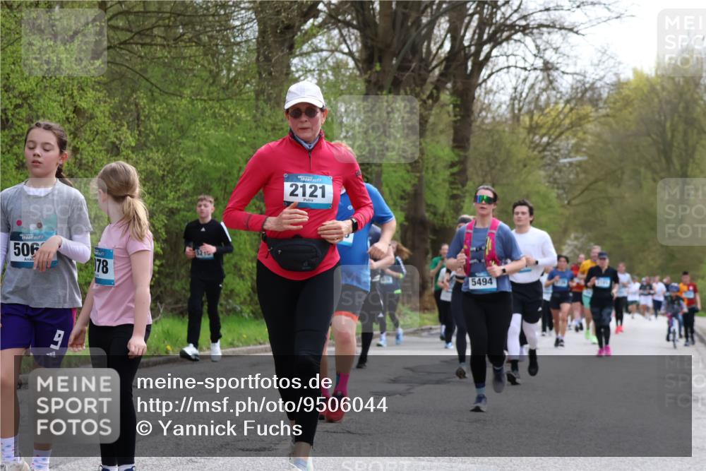12.04.2026 - 45. Internationalen Wilhelmsburger Insellauf Yannick Fuchs http://msf.ph/oto/9506044 12.04.2026 12:59:15 Laufen 506, 78, 521, 9, 2121, 5494 meine-sportfotos.de