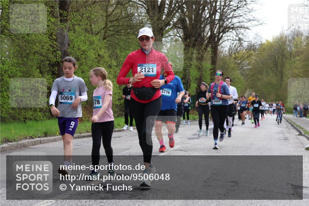 12.04.2026 - 45. Internationalen Wilhelmsburger Insellauf Yannick Fuchs http://msf.ph/oto/9506048 12.04.2026 12:59:16 Laufen 5069, 078, 2121, 5776, 5494 meine-sportfotos.de
