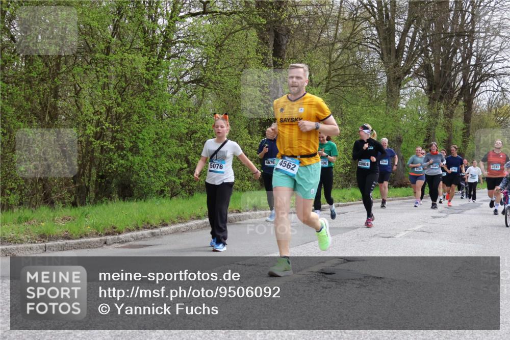 12.04.2026 - 45. Internationalen Wilhelmsburger Insellauf Yannick Fuchs http://msf.ph/oto/9506092 12.04.2026 12:59:27 Laufen 5076, 4676, 4562, 2046, 2045, 5306, 3243 meine-sportfotos.de
