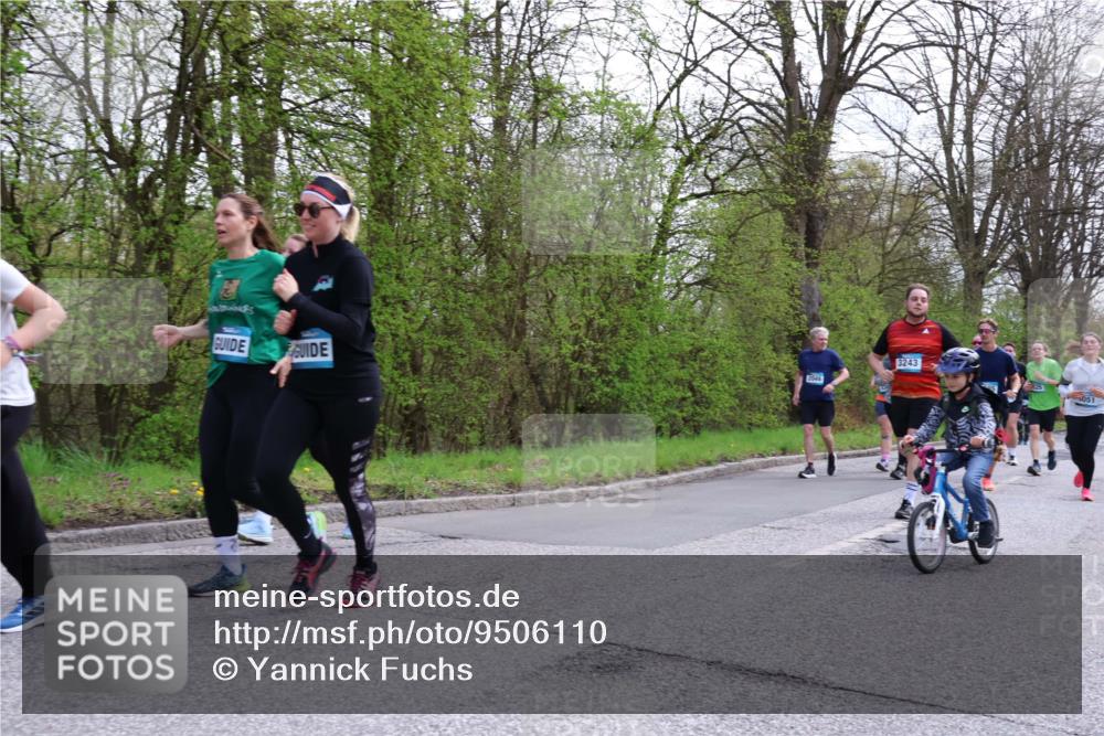 12.04.2026 - 45. Internationalen Wilhelmsburger Insellauf Yannick Fuchs http://msf.ph/oto/9506110 12.04.2026 12:59:31 Laufen 2046, 3243, 051 meine-sportfotos.de