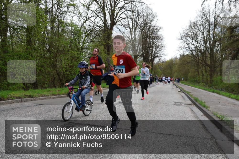 12.04.2026 - 45. Internationalen Wilhelmsburger Insellauf Yannick Fuchs http://msf.ph/oto/9506114 12.04.2026 12:59:32 Laufen 32, 5220, 4051 meine-sportfotos.de