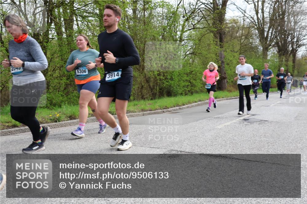 12.04.2026 - 45. Internationalen Wilhelmsburger Insellauf Yannick Fuchs http://msf.ph/oto/9506133 12.04.2026 12:59:36 Laufen 2043, 5306, 3914, 3994, 5093 meine-sportfotos.de