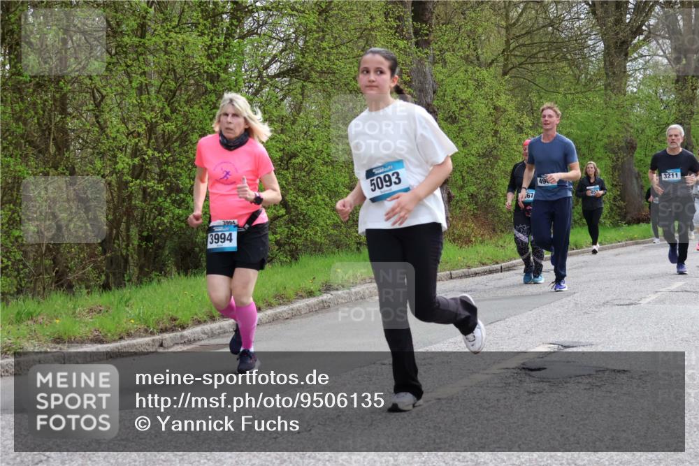12.04.2026 - 45. Internationalen Wilhelmsburger Insellauf Yannick Fuchs http://msf.ph/oto/9506135 12.04.2026 12:59:37 Laufen 3994, 3994, 5093, 49, 3211, 67, 857 meine-sportfotos.de
