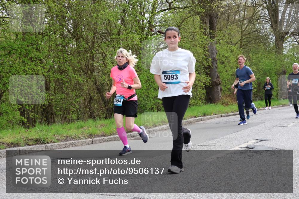 12.04.2026 - 45. Internationalen Wilhelmsburger Insellauf Yannick Fuchs http://msf.ph/oto/9506137 12.04.2026 12:59:37 Laufen 3994, 3994, 5093, 4857, 3211 meine-sportfotos.de