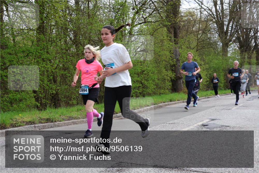 12.04.2026 - 45. Internationalen Wilhelmsburger Insellauf Yannick Fuchs http://msf.ph/oto/9506139 12.04.2026 12:59:38 Laufen 3994, 3994, 69, 3211 meine-sportfotos.de