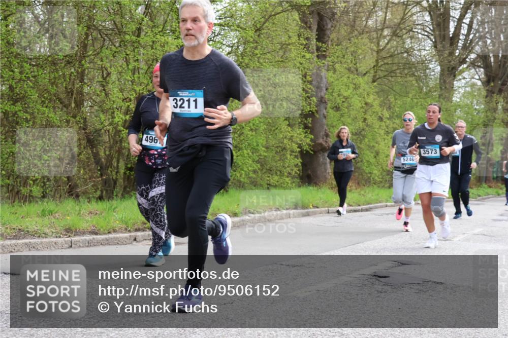 12.04.2026 - 45. Internationalen Wilhelmsburger Insellauf Yannick Fuchs http://msf.ph/oto/9506152 12.04.2026 12:59:41 Laufen 496, 3211, 5246, 3573 meine-sportfotos.de