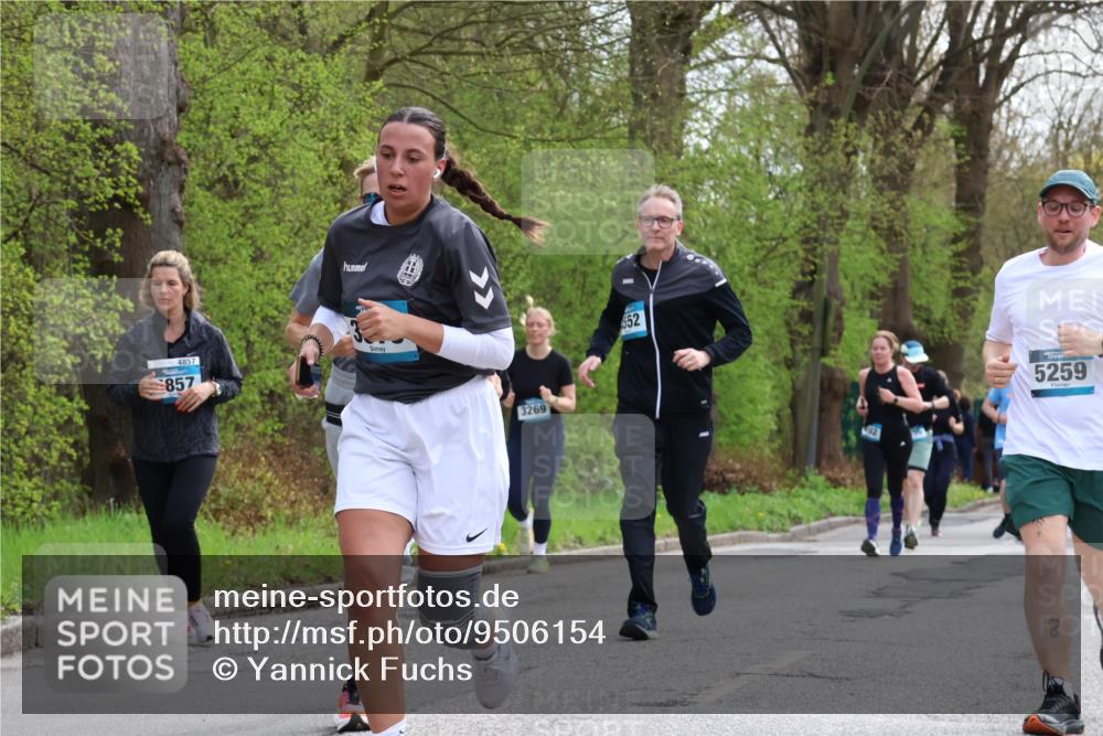 12.04.2026 - 45. Internationalen Wilhelmsburger Insellauf Yannick Fuchs http://msf.ph/oto/9506154 12.04.2026 12:59:41 Laufen 4857, 857, 3269, 552, 5259 meine-sportfotos.de
