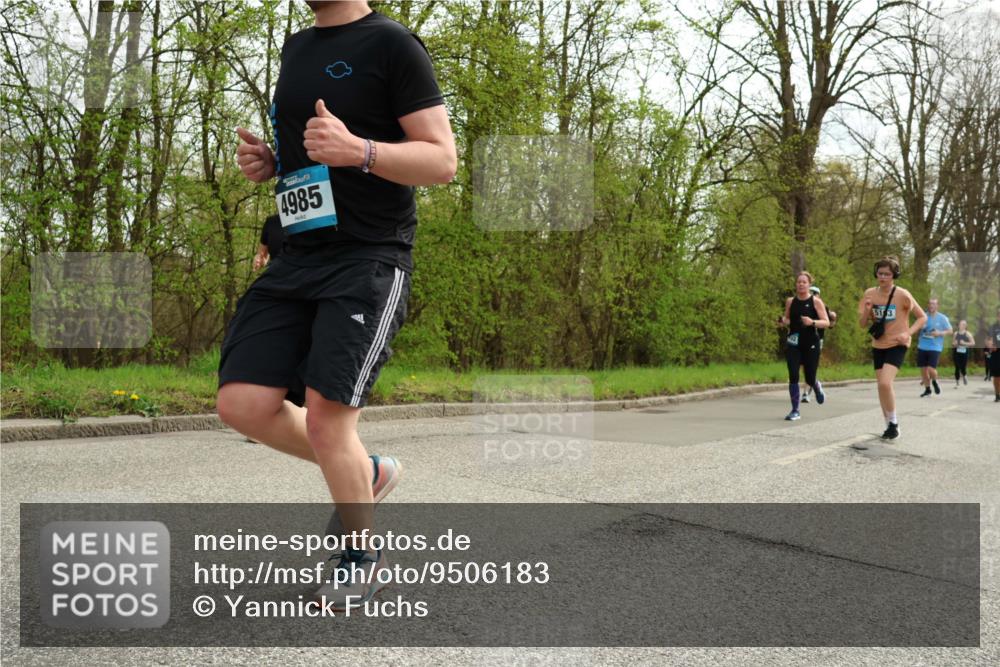 12.04.2026 - 45. Internationalen Wilhelmsburger Insellauf Yannick Fuchs http://msf.ph/oto/9506183 12.04.2026 12:59:48 Laufen 4985, 513 meine-sportfotos.de