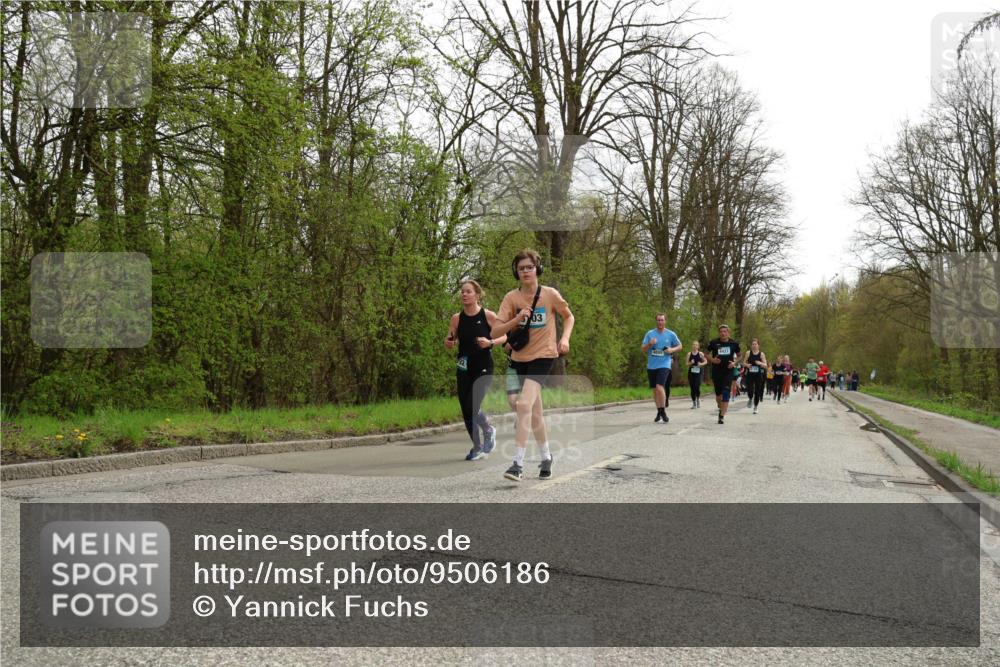 12.04.2026 - 45. Internationalen Wilhelmsburger Insellauf Yannick Fuchs http://msf.ph/oto/9506186 12.04.2026 12:59:48 Laufen 03 meine-sportfotos.de