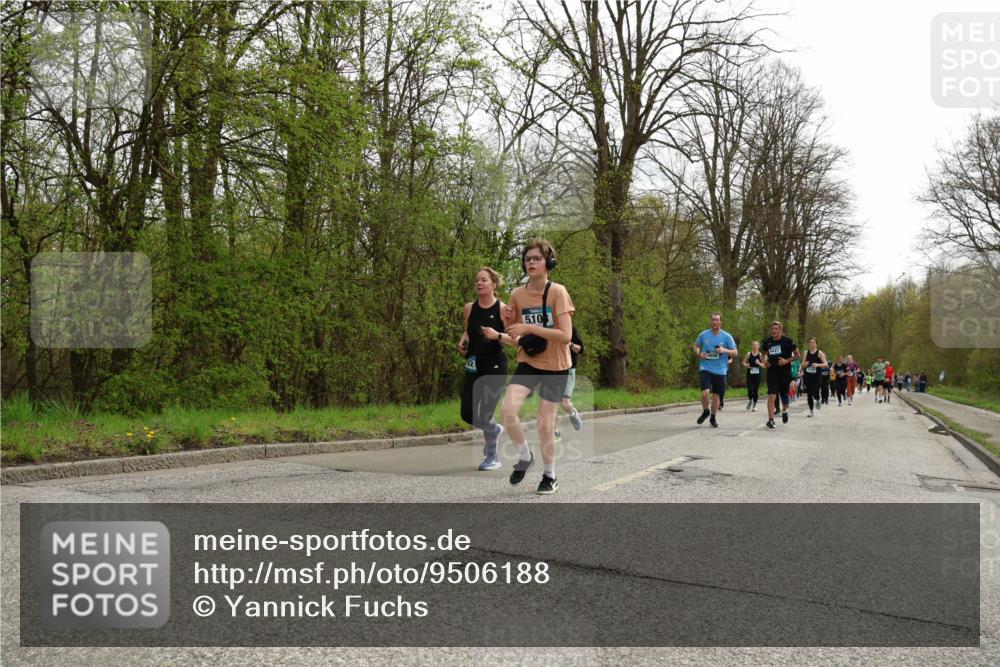 12.04.2026 - 45. Internationalen Wilhelmsburger Insellauf Yannick Fuchs http://msf.ph/oto/9506188 12.04.2026 12:59:49 Laufen 510 meine-sportfotos.de