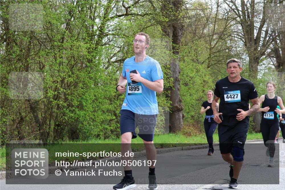 12.04.2026 - 45. Internationalen Wilhelmsburger Insellauf Yannick Fuchs http://msf.ph/oto/9506197 12.04.2026 12:59:51 Laufen 160, 4895, 4427, 4134 meine-sportfotos.de
