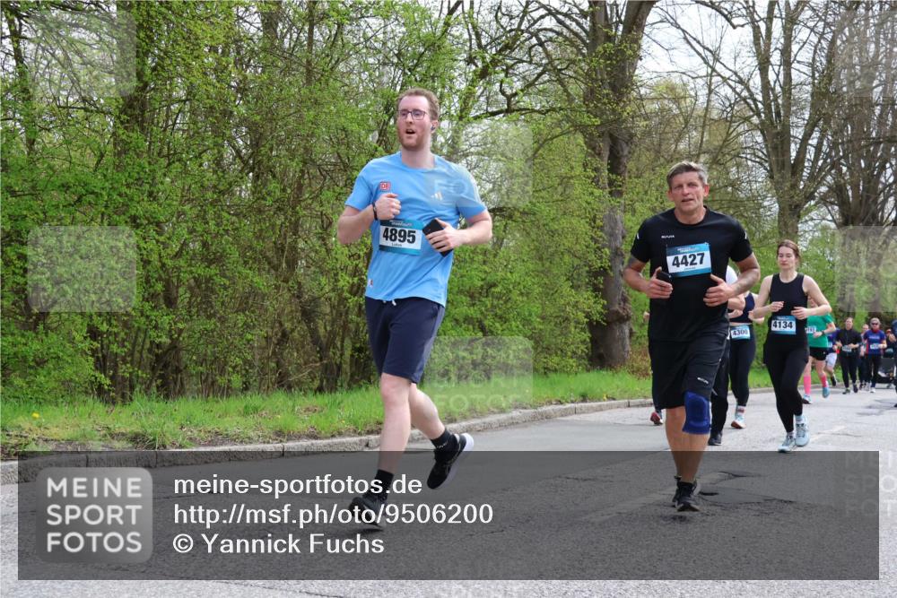 12.04.2026 - 45. Internationalen Wilhelmsburger Insellauf Yannick Fuchs http://msf.ph/oto/9506200 12.04.2026 12:59:51 Laufen 4895, 4427, 4300, 4134 meine-sportfotos.de