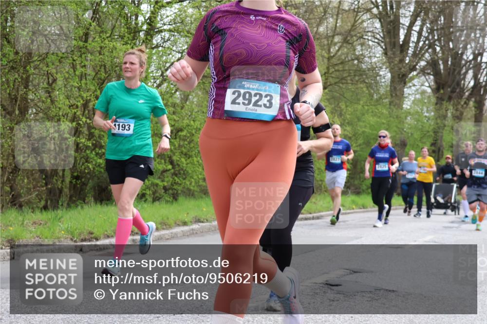 12.04.2026 - 45. Internationalen Wilhelmsburger Insellauf Yannick Fuchs http://msf.ph/oto/9506219 12.04.2026 12:59:56 Laufen 193, 8, 45, 2923, 2827, 2825, 2844 meine-sportfotos.de