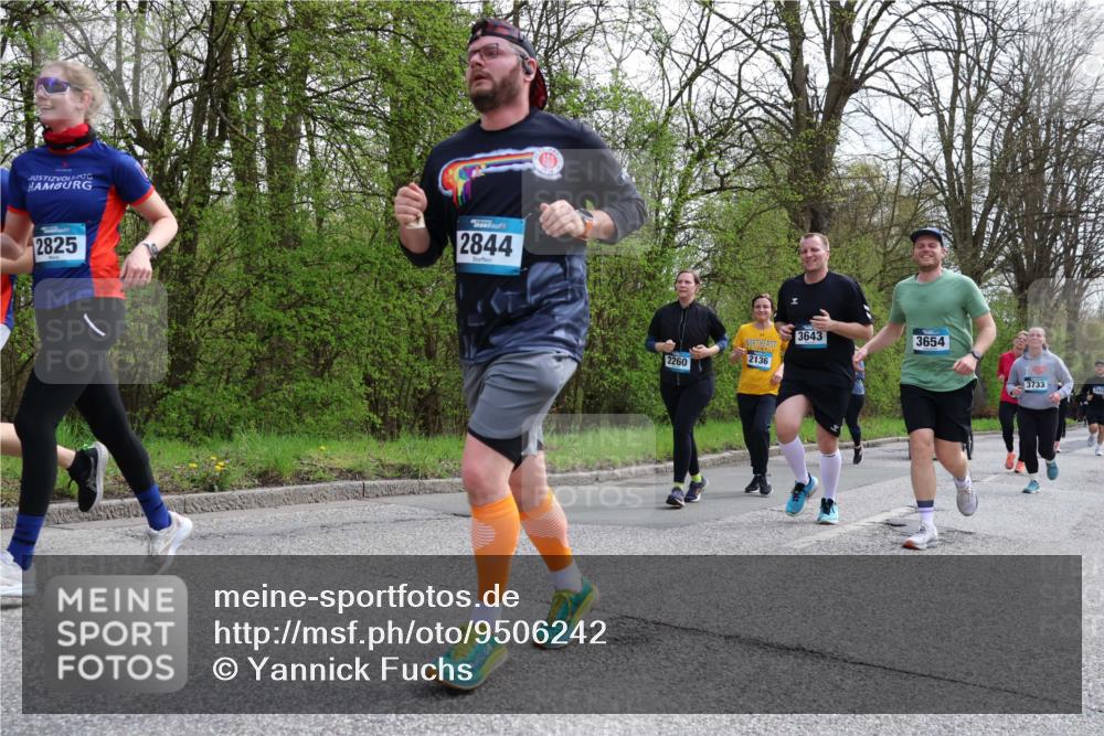 12.04.2026 - 45. Internationalen Wilhelmsburger Insellauf Yannick Fuchs http://msf.ph/oto/9506242 12.04.2026 13:00:01 Laufen 2825, 2844, 3643, 3654, 2136, 2260, 3733 meine-sportfotos.de