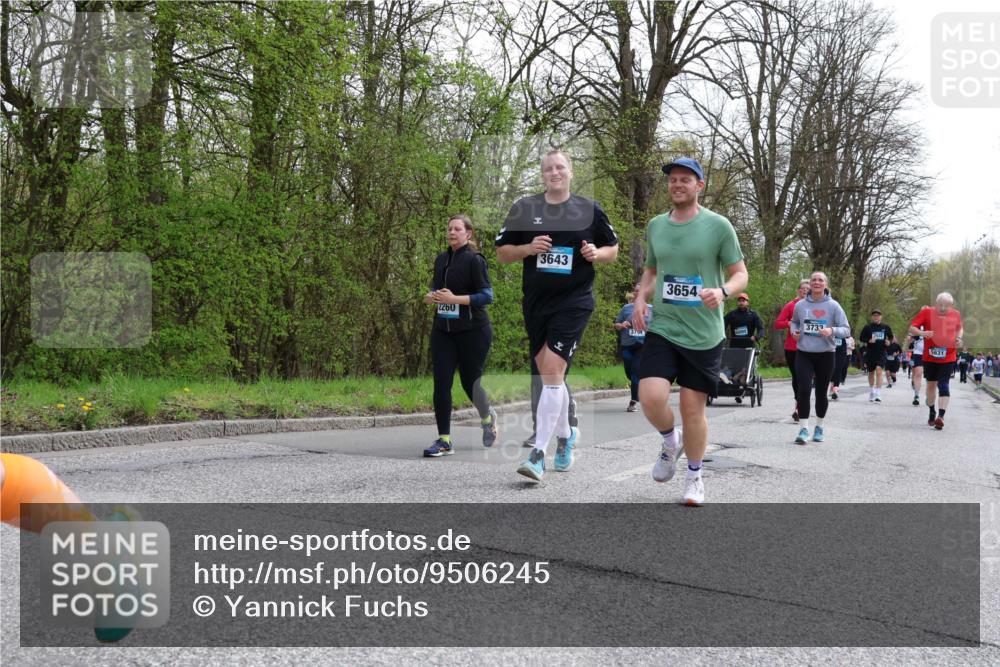 12.04.2026 - 45. Internationalen Wilhelmsburger Insellauf Yannick Fuchs http://msf.ph/oto/9506245 12.04.2026 13:00:02 Laufen 2260, 3643, 3654, 3733, 5631 meine-sportfotos.de