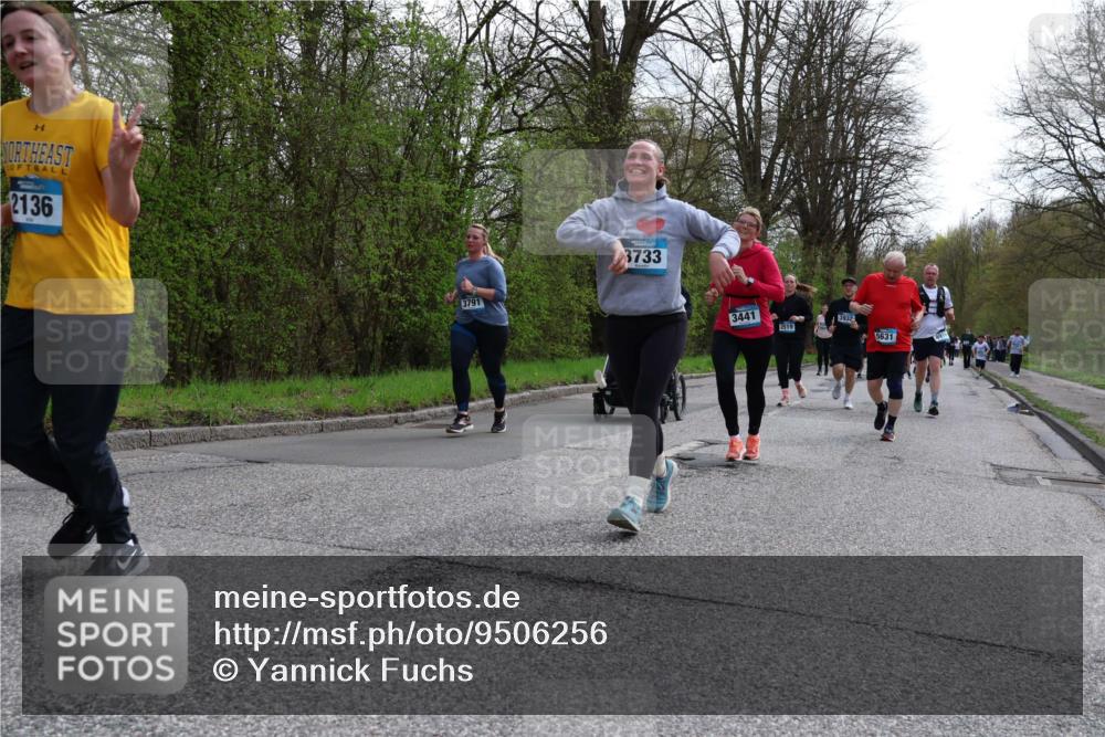 12.04.2026 - 45. Internationalen Wilhelmsburger Insellauf Yannick Fuchs http://msf.ph/oto/9506256 12.04.2026 13:00:03 Laufen 2136, 3791, 3733, 3441, 2519, 3932, 5631 meine-sportfotos.de