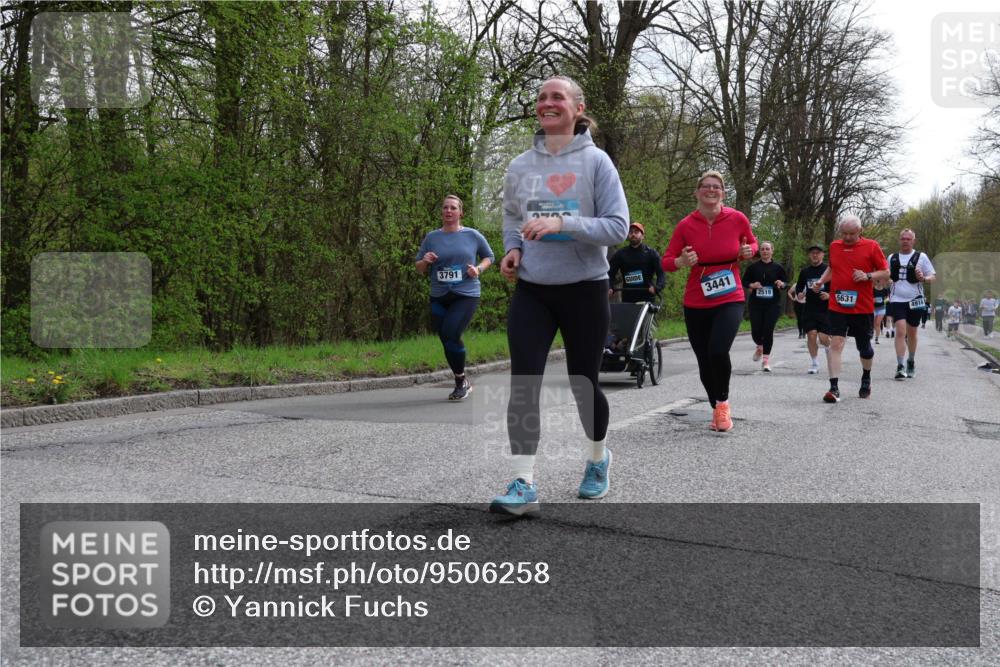 12.04.2026 - 45. Internationalen Wilhelmsburger Insellauf Yannick Fuchs http://msf.ph/oto/9506258 12.04.2026 13:00:04 Laufen 3791, 3433, 3441, 2519, 5631 meine-sportfotos.de